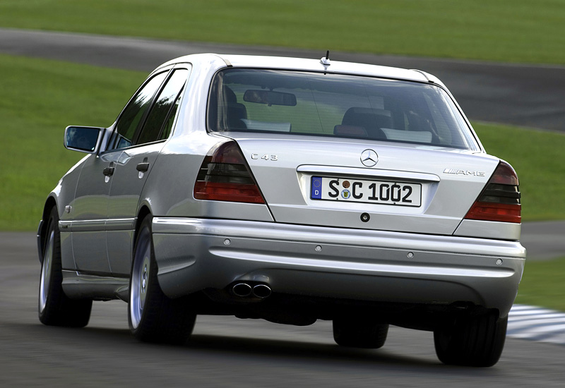 Mercedes-Benz C43 AMG