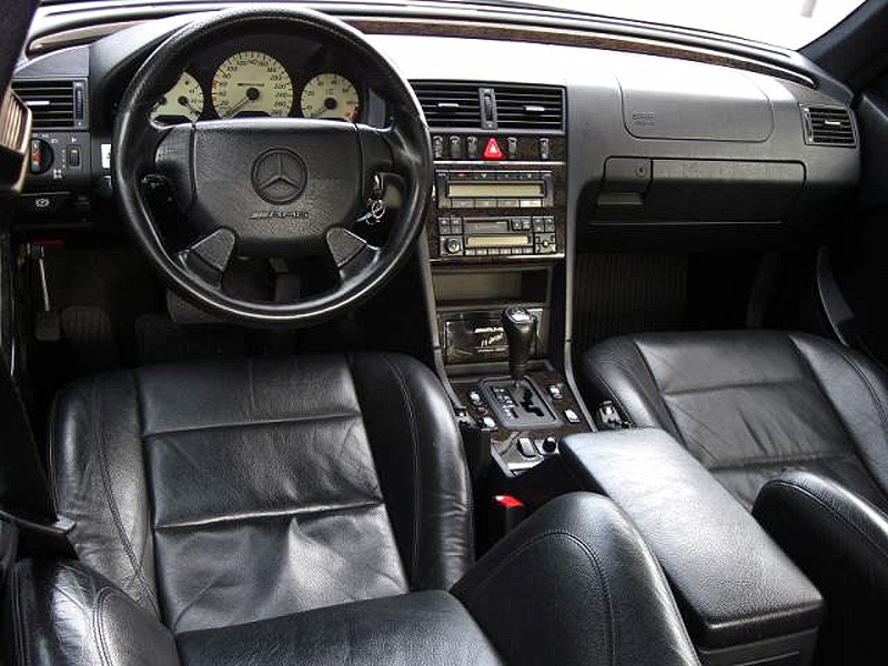 Mercedes-Benz C43 AMG