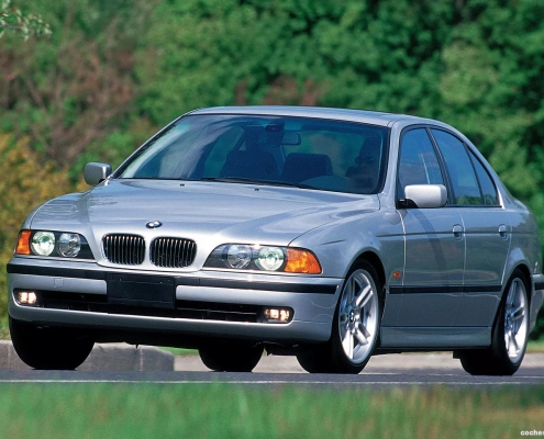 bmw_540i-sedan-e39-1996-2003_r7-845x321